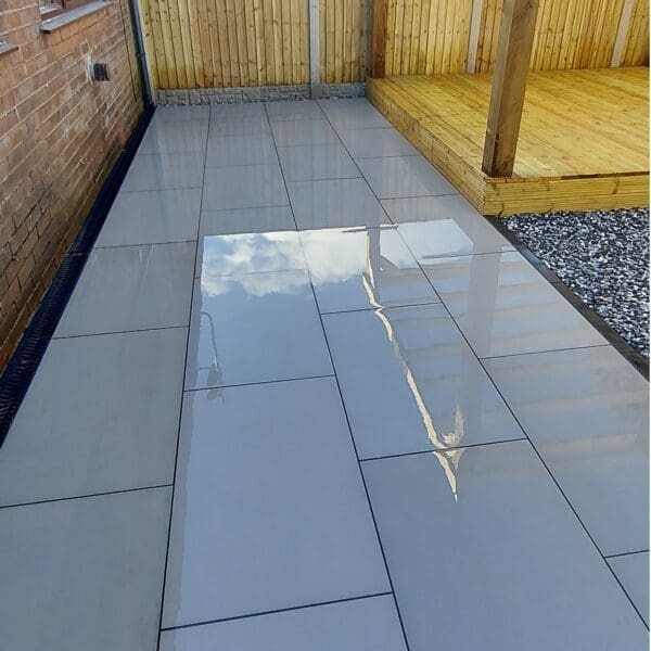 Kandla Grey 900x600mm Sawn Smooth Honed Sandstone - 18.50m² Pack - Image 3