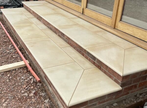 Smooth Mint Ivory Bullnose
