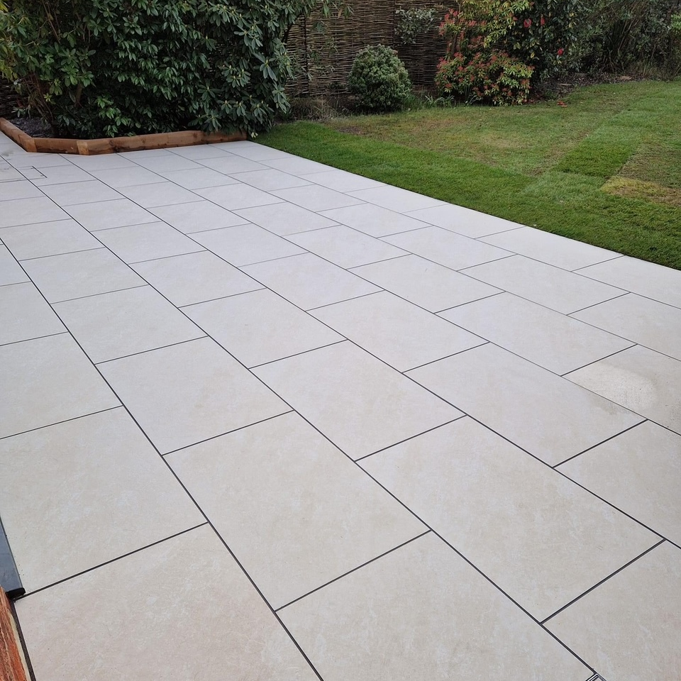 Quartz White Porcelain Paving - Sample